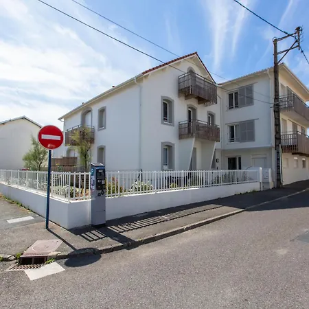Cap Ocean-4 By Interhome *