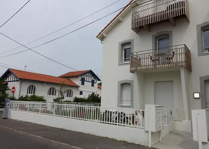 Cap Ocean-4 By Interhome *